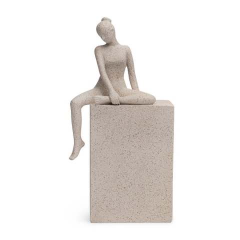 Escultura Decorativa Pessoa Mulher Sentada na Pedra Mart:cinza