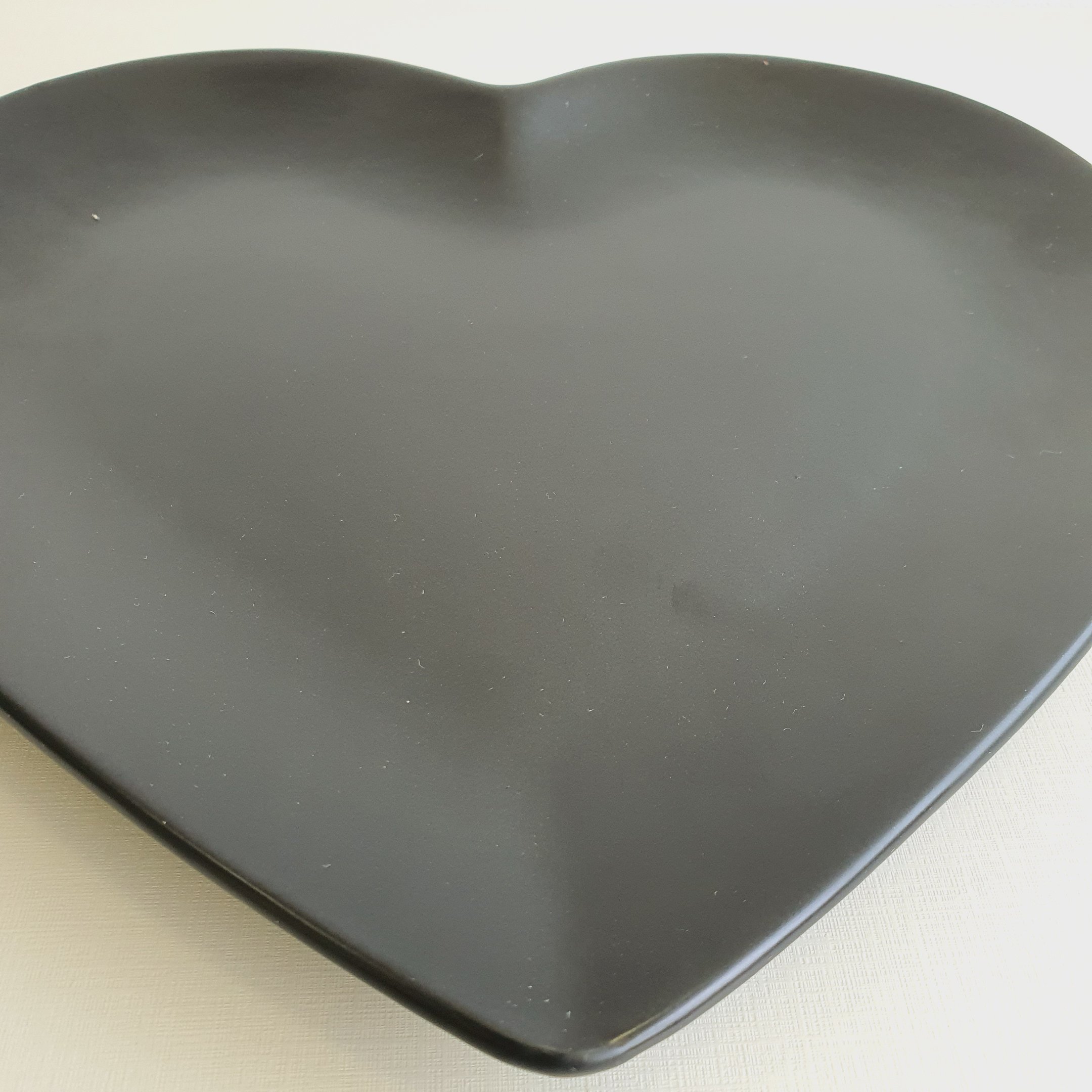 Prato Raso de Cerâmica Heart Preto 28 cm - 3