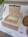 Ver imagem 2 de Caixa Decorativa em Mdf com Revestimento em Pu 23,5cm 18717p Mart