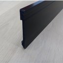 Ver mais imagens de Rodape Poliestireno 15cm Preto Frisado 2,40 Metros