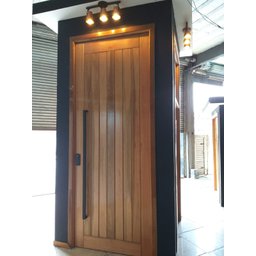 Porta Pivotante Mexicana Madeira Maciça 3,00 (a) X 1,20 (l) C/fechadura Eletrônica - 3