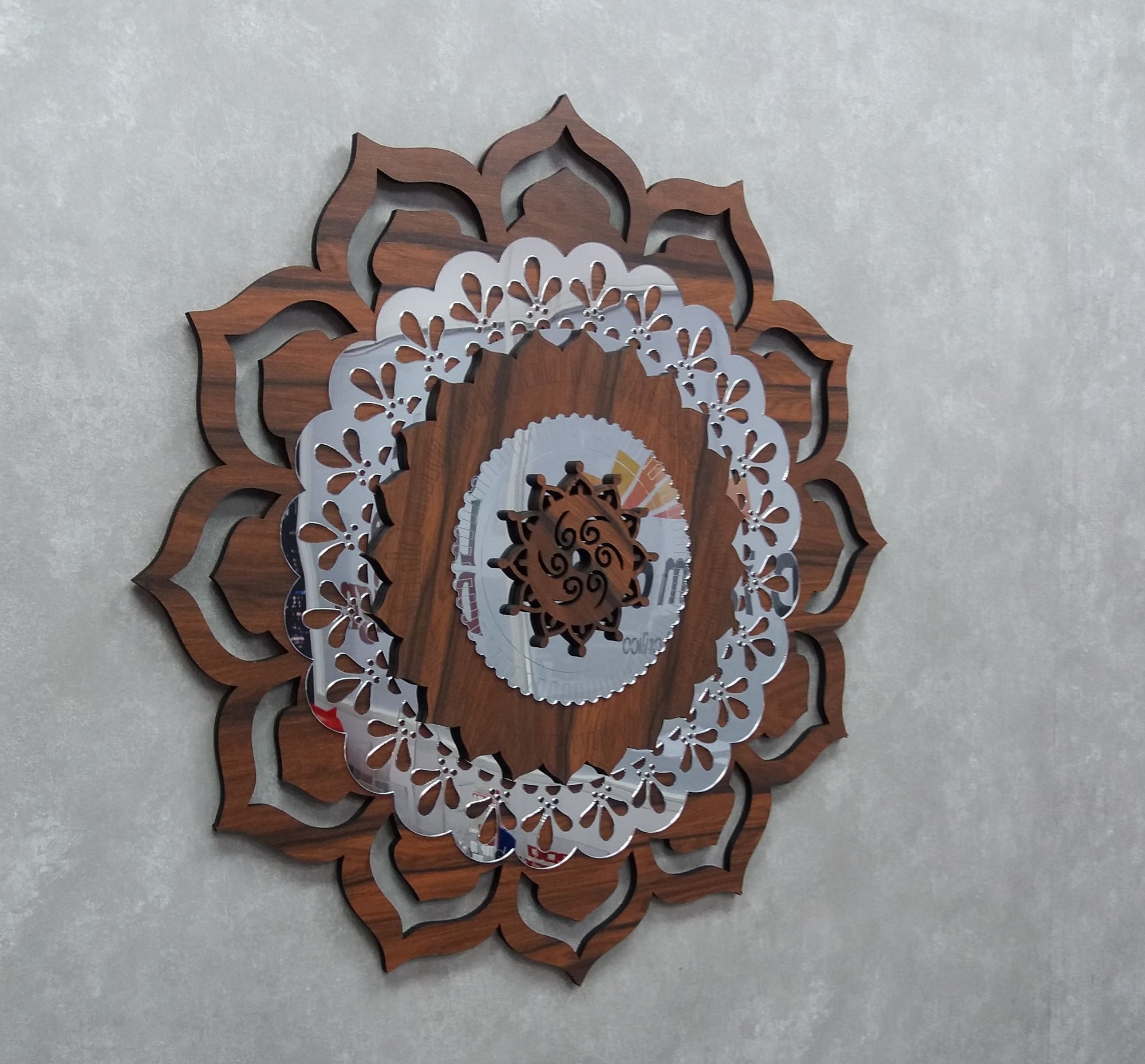 Quadro Mandala Decorativa em Madeira 65 cm 38108:Marrom - 4