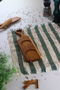 Ver imagem 2 de Tábua de Servir com Rebaixos para Molheira P - Madeira de Teca 36x10x2cm