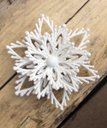 Ver imagem 2 de Kit 20 Flores Natal com Glitter Branco Natalino Enfeite 10cm