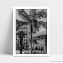 Ver imagem 2 de Quadro Decorativo Monumento Cidade Beverly Hills em Moldura Caixa TaColado Moldura Trad 1cm Madeira 