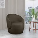 Ver imagem 2 de Poltrona Orgânica Beatriz Sala de Estar Minimalista Recepção Escritório Bouclé Marrom