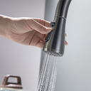 Ver imagem 4 de Torneira Misturador Gourmet Cozinha Grafite Bica Extensível HB-M1302ZF Harmony Misturador Cozinha M1