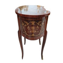 Mesa de Cabeceira com Marchetaria - 80x67x39cm - 4