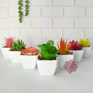 Kit 3 Suculenta Artificial Mini Vaso de Plástico Branco