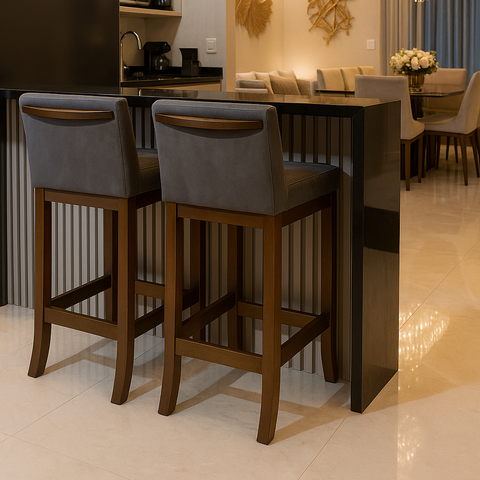 Kit 2 Banquetas Altas em Madeira Maciça com Assento em Suede Nápoles Marrom e Cinza